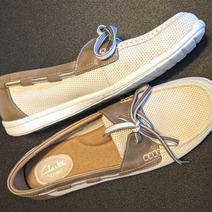 Clarks artisan boat shoes size 11m